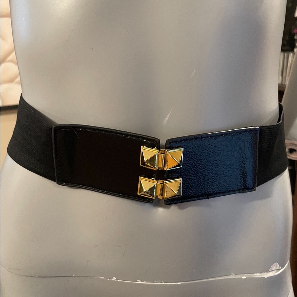 Black and Gold Elastic Belt with Decorative gold studded Clasp❤️